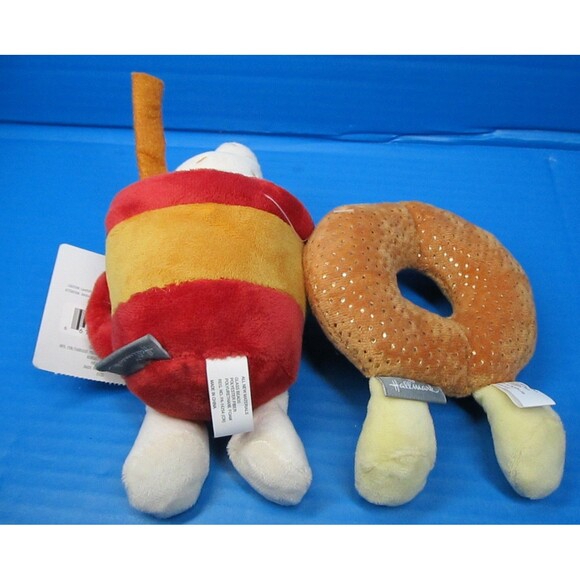 Hallmark Better Together Doughnut and Latte Magnetic Plush Set w/Tag - Picture 4 of 7